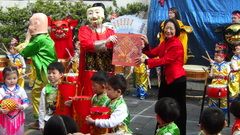 校區主任接財神囉~祝大家財運亨通