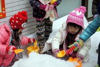 開心玩雪囉