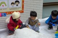 開心玩雪囉