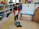 7模擬小媽媽們除了照顧小嬰兒之外還要處理家務.jpg