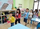 8模擬娃娃車接送孩童過程