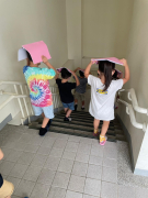 上下樓梯要小心