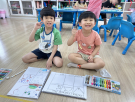 １３孩子們畫下認識的地形.JPG