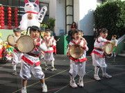 賣力的表演
