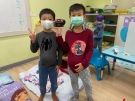男孩也一樣大肚子