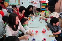 大家都好認真創作喔